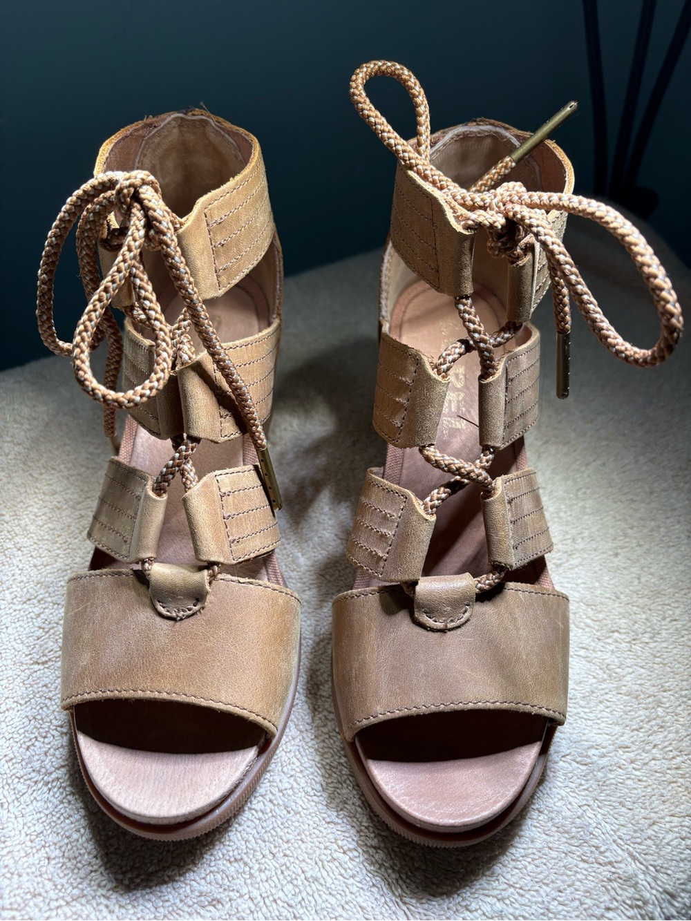 Women’s Sorel Tan Strappy Wedge Sandals with Lace-Up Detail - Picture 3 of 6